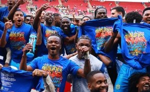 UmDois Esportes: Notícias do esporte paranaense e brasileiro - Seleção vive isolamento por surto de Ebola antes da Copa de 2026