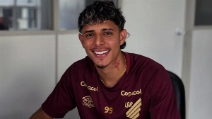 UmDois Esportes: Notícias do esporte paranaense e brasileiro - Athletico rescinde contrato com polêmico “reforço fantasma”