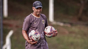 UmDois Esportes: Notícias do esporte paranaense e brasileiro - Ídolo tenta impedir acesso do Paraná Clube para a elite do Paranaense