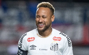 UmDois Esportes: Notícias do esporte paranaense e brasileiro - Zagueiro lembra do dia em que Neymar fez seis gols no Brasileirão