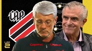 UmDois Esportes: Notícias do esporte paranaense e brasileiro - Notícias do Athletico hoje: Destaque do acesso pode deixar o Furacão