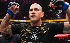 UmDois Esportes: Notícias do esporte paranaense e brasileiro - Poatan descarta aposentadoria e decide futuro no UFC