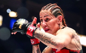 UmDois Esportes: Notícias do esporte paranaense e brasileiro - Cris Cyborg tem data, local e adversária para a sua despedida do MMA