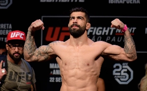 UmDois Esportes: Notícias do esporte paranaense e brasileiro - Ex-UFC faz revelação e mira cinturão em nova fase da carreira