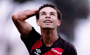 UmDois Esportes: Notícias do esporte paranaense e brasileiro - Joia do Athletico e da seleção celebra ‘tríplice coroa’ com o Furacão