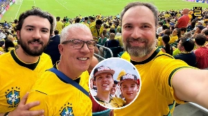 UmDois Esportes: Notícias do esporte paranaense e brasileiro - Fanáticos por Copa do Mundo, pai e filho paranaenses que viram o tetra voltam pelo hexa da seleção
