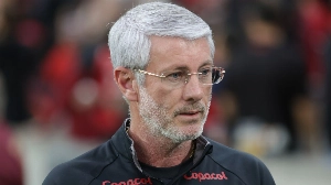 UmDois Esportes: Notícias do esporte paranaense e brasileiro - Athletico tenta negócio por zagueiro de rival da Série A