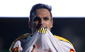 UmDois Esportes: Notícias do esporte paranaense e brasileiro - Ex-Coritiba marca gol bizarro e vira destaque da Série B