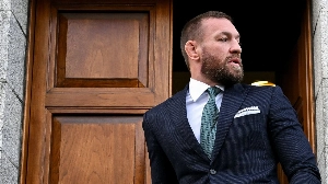 UmDois Esportes: Notícias do esporte paranaense e brasileiro - Por que Conor McGregor não foi preso após condenação por estupro?
