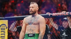 UmDois Esportes: Notícias do esporte paranaense e brasileiro - McGregor faz pedido inusitado após lesão no retorno ao UFC