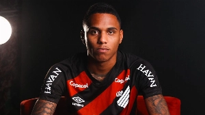 UmDois Esportes: Notícias do esporte paranaense e brasileiro - Reforço suspenso por doping ganha data de estreia no Athletico
