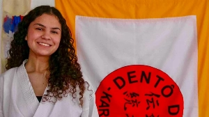 UmDois Esportes: Notícias do esporte paranaense e brasileiro - Brasileira corre atrás do sonho de competir no Mundial de Karatê