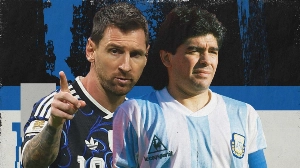 UmDois Esportes: Notícias do esporte paranaense e brasileiro - Pelé pode ficar em paz enquanto a Argentina resolve Messi x Maradona
