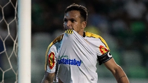 UmDois Esportes: Notícias do esporte paranaense e brasileiro - Voando! Ex-Coritiba se torna terceiro maior artilheiro do Brasil