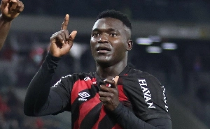 UmDois Esportes: Notícias do esporte paranaense e brasileiro - “Mais um na conta”: Viveros mira disputa pela artilharia do Brasileirão com Pedro, do Flamengo