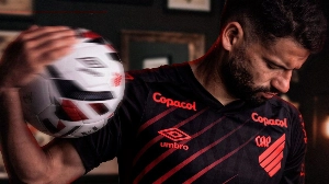 UmDois Esportes: Notícias do esporte paranaense e brasileiro - Athletico apresenta novo uniforme em dia de jogo decisivo na Copa do Brasil; saiba como comprar