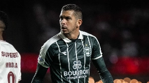 UmDois Esportes: Notícias do esporte paranaense e brasileiro - Lateral do Coritiba pede dicas a Ronier sobre como parar ex-piá do Couto