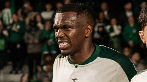 UmDois Esportes: Notícias do esporte paranaense e brasileiro - Jacy repete Joel, cai em túnel do Coritiba na comemoração, mas gol é anulado
