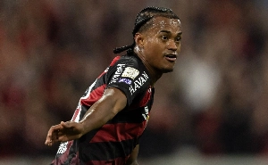 UmDois Esportes: Notícias do esporte paranaense e brasileiro - Contratação histórica celebra primeiro gol e manda recado a Odair no Athletico