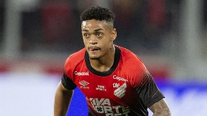 UmDois Esportes: Notícias do esporte paranaense e brasileiro - Athletico deixa Léo Derik de fora do jogo contra o Bragantino