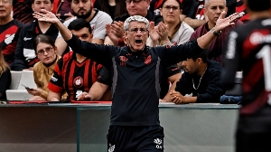 UmDois Esportes: Notícias do esporte paranaense e brasileiro - “Chorando com razão”: Odair detona arbitragem e diz que Fluminense foi favorecido