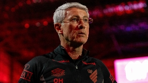 UmDois Esportes: Notícias do esporte paranaense e brasileiro - Contra o Bahia, sem Viveros, o “insubstituível” no Athletico foi Hellmann