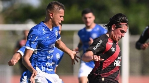UmDois Esportes: Notícias do esporte paranaense e brasileiro - Athletico sofre gol olímpico e é derrotado pelo Foz do Iguaçu; veja o lance