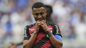 UmDois Esportes: Notícias do esporte paranaense e brasileiro - Athletico é derrotado pelo Cruzeiro e perde invencibilidade de 10 jogos no Brasileirão