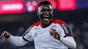 UmDois Esportes: Notícias do esporte paranaense e brasileiro - “Amigos desapareceram”: Viveros relembra desemprego antes do sucesso no Athletico