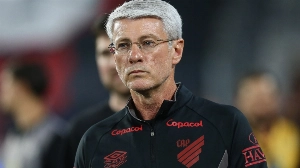 UmDois Esportes: Notícias do esporte paranaense e brasileiro - Athletico encaminha acordo e define futuro de veterano para 2027