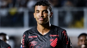 UmDois Esportes: Notícias do esporte paranaense e brasileiro - Jogador e ex-técnico do Athletico caem em golpe promovido por ex-Flamengo