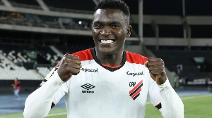 UmDois Esportes: Notícias do esporte paranaense e brasileiro - Viveros, do Athletico, supera ex-Coritiba em lista dos mais valiosos em mega agência