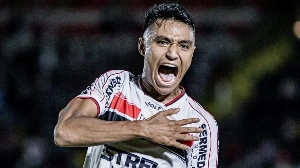  - Filho de ídolo do Athletico aparece pela primeira vez após escapar da morte em acidente brutal