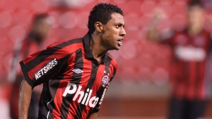  - Kleberson quase largou o futebol antes de ir para o Athletico: “Estava desistindo”