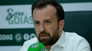 UmDois Esportes: Notícias do esporte paranaense e brasileiro - Diretor do Goiás se manifesta após ameaçar jogador do Coritiba