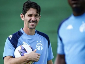 ge - Guarani busca fortalecer comissão permanente e avalia contratação de preparador de goleiros