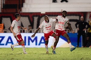 ge - Victor Andrade estreia com impacto esperado em virada do Náutico: 