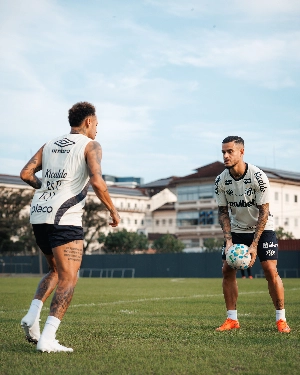 ge - Coutinho é relacionado pelo Santos para clássico contra o São Paulo