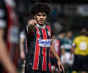 ge - América-MG anuncia lateral-direito e assina contrato até 2027