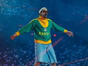 ge - Como uma peça de roupa usada por Pelé na Copa virou look de Bad Bunny em turnê no Brasil