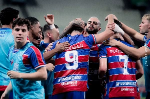 ge - E agora, Carpini? Fortaleza tem disputa interna acirrada no gol e no meio