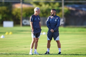 ge - Auxiliar de Luís Castro, Vitor Severino rejeita proposta de clube português e fica no Grêmio