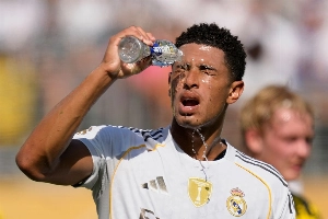 ge - Cientistas alertam para riscos à saúde por onda de calor e pedem à Fifa pausa maior para hidratação na Copa