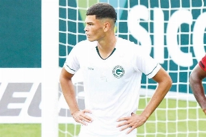 ge - Botafogo avança na negociação e está próximo de contratar Anthony, zagueiro do Goiás