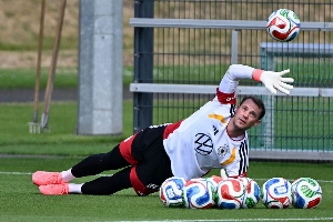 ge - Neuer segue sem treinar e desfalca a Alemanha em último amistoso antes da Copa do Mundo