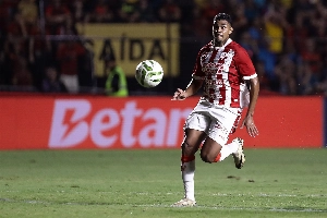 ge - Volante se recupera de lesão e reforça Náutico em jogo contra o São Bernardo