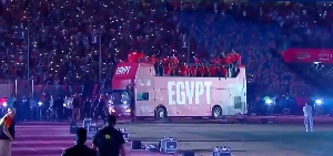 ge - Jogadores do Egito são recebidos com festa no estádio nacional do Cairo após campanha na Copa