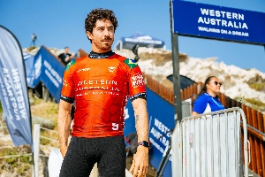 ge - Yago Dora discute com australiano após bateria polêmica em Margaret River