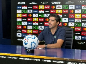 ge - Abel desabafa sobre cansaço e diz que Palmeiras teve dois pedidos de alteração de jogos negados