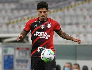 ge - Lembra dele? Ex-Botafogo e Athletico-PR, lateral anuncia aposentadoria aos 40 anos